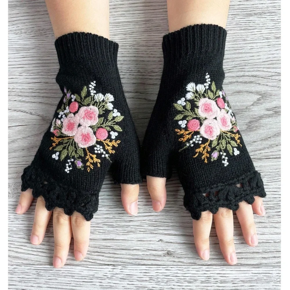 Cozy Floral Embroidered Fingerless Mittens
